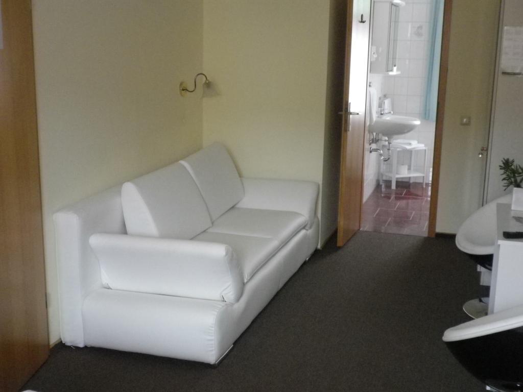 Hotel An Der Kapelle Meiningen Szoba fotó